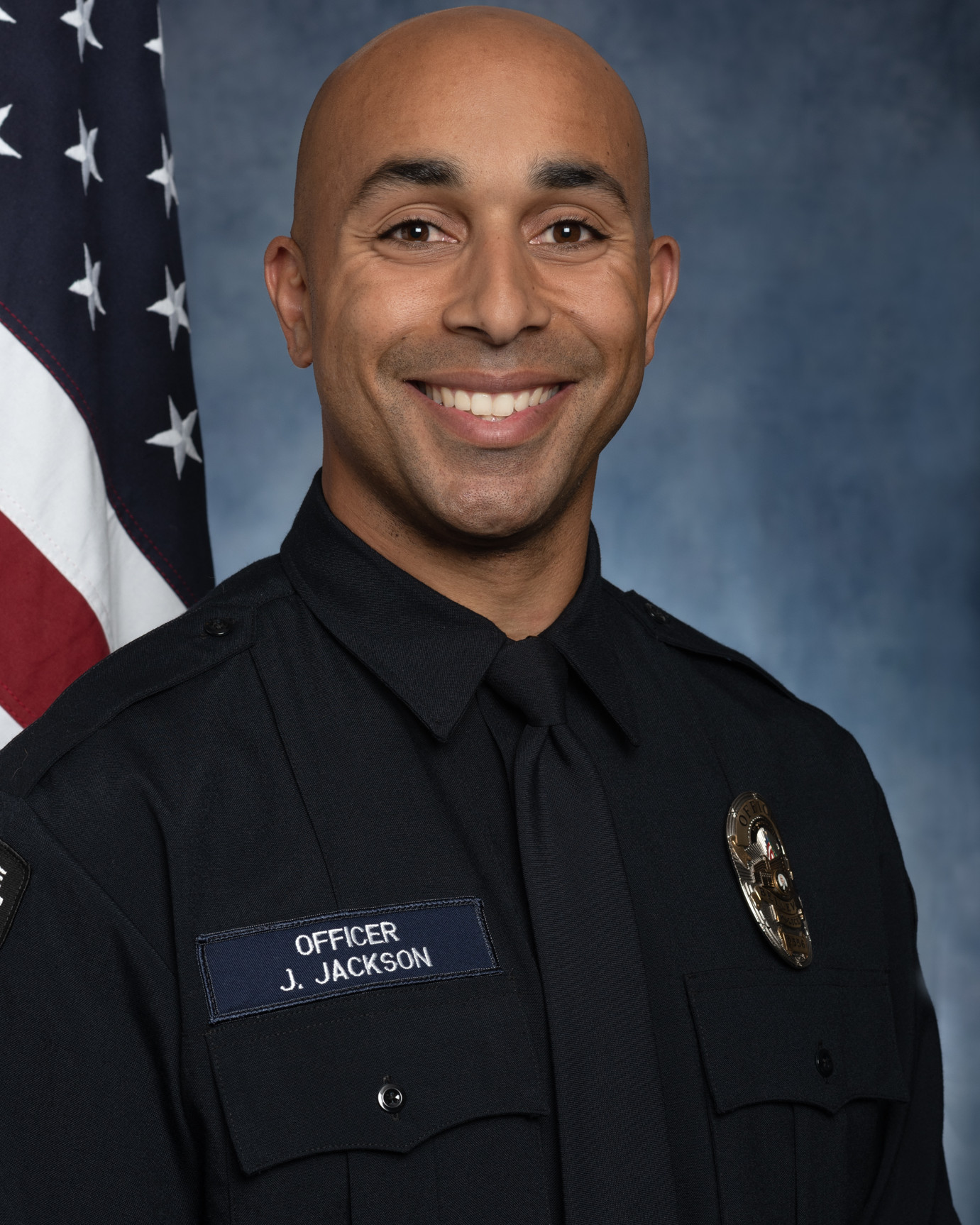 frutas Email Consejos Police Officer Jordan Jackson, Bellevue Police Department, Washington